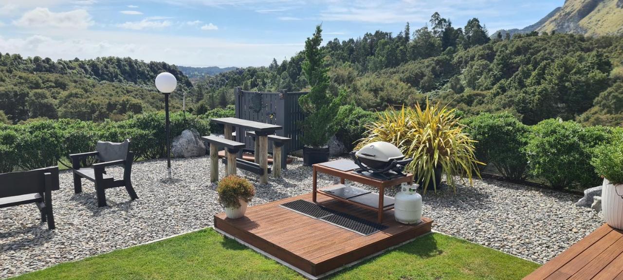 Rocky Ridge Cottage Takaka Eksteriør billede