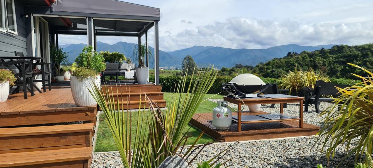 Rocky Ridge Cottage Takaka Eksteriør billede
