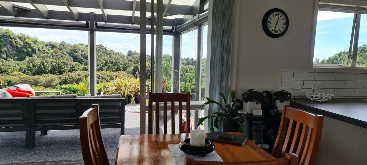 Rocky Ridge Cottage Takaka Eksteriør billede
